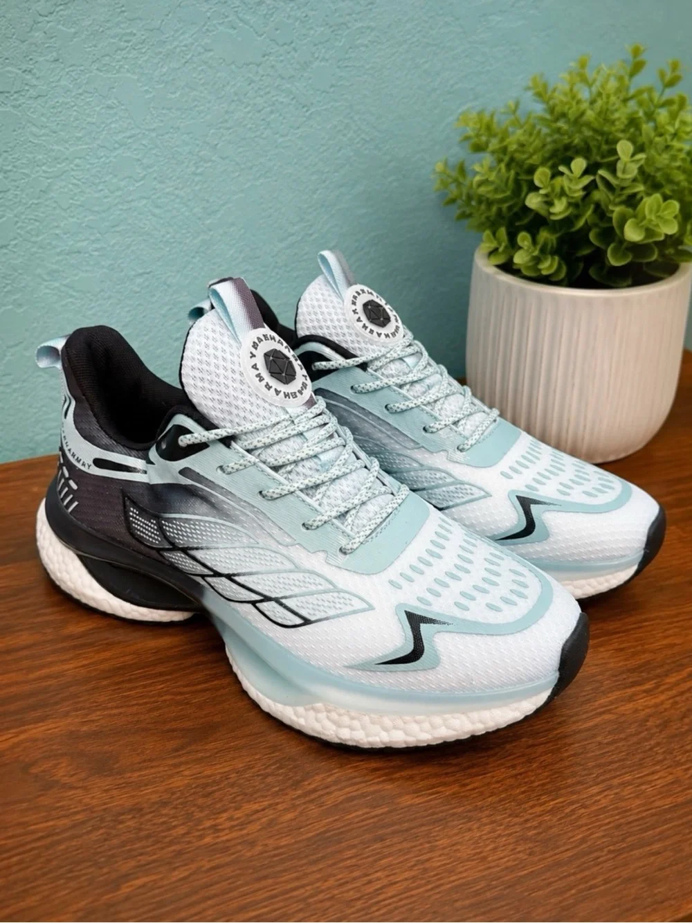 Maeharmay Running Shoes White/Mint Size 40 US 9-9.5 New